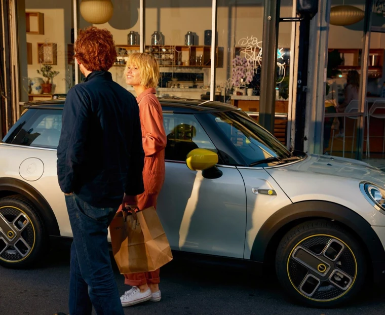 People with a MINI